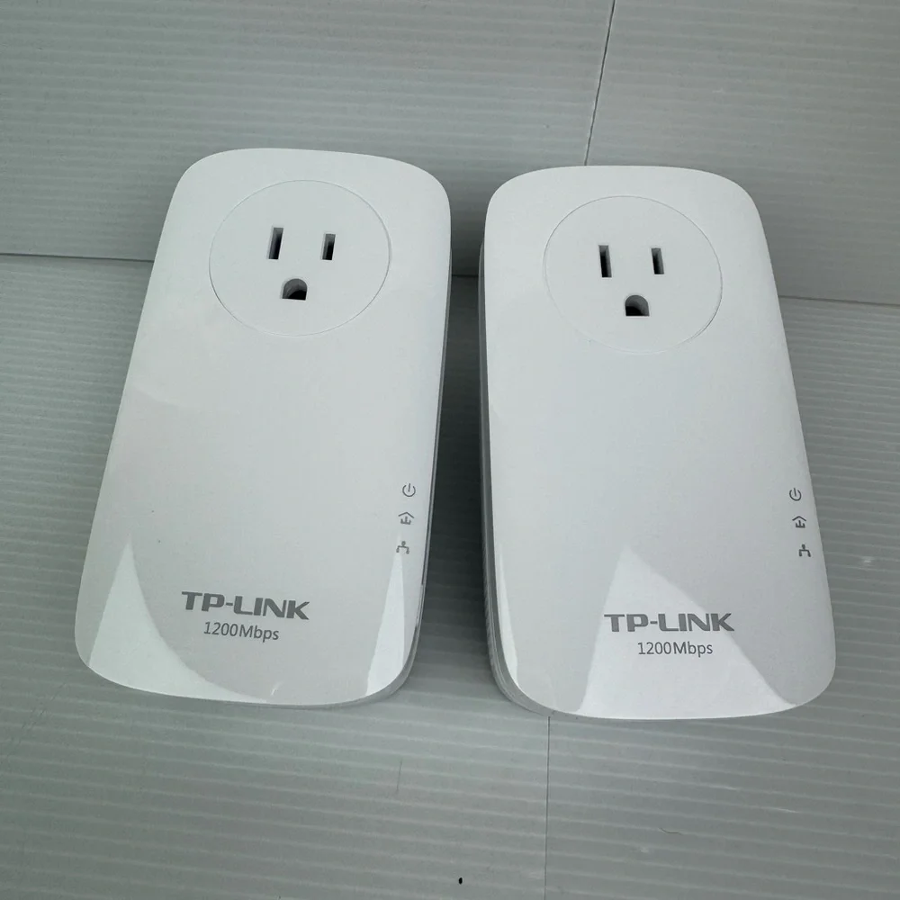 2 TP-LINK Powerline Kit AC1750 Wi-Fi Range Extender AV1200 TL-WPA8730 TL-PA8010